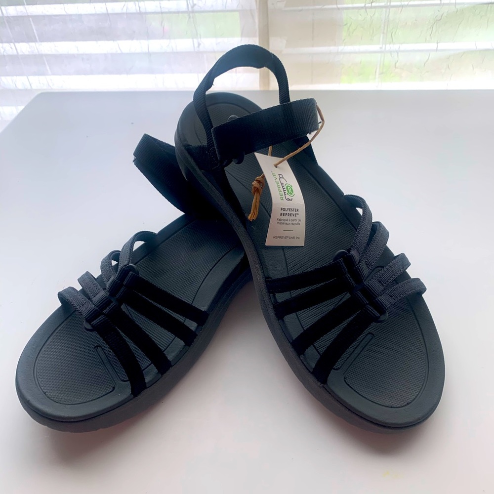 Women’s Teva Sandals Size 8